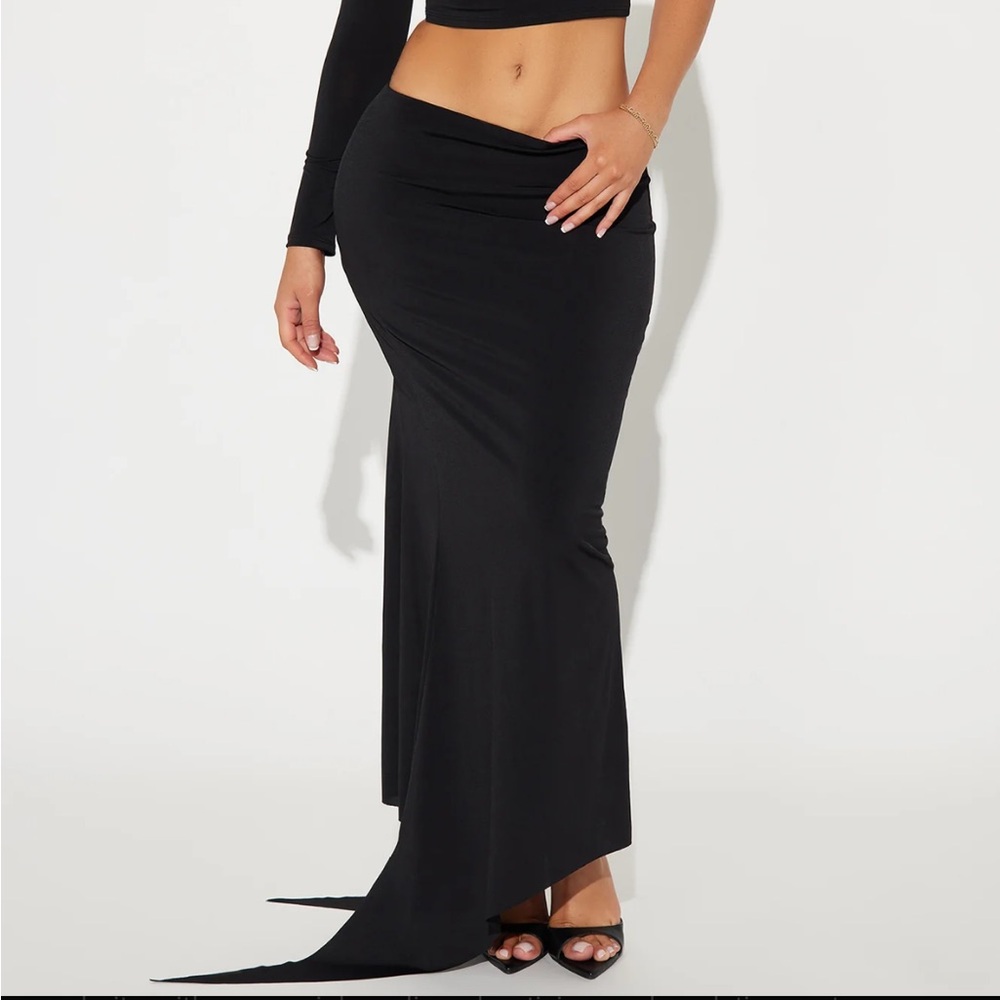 Fashion Nova Rylee Skirt Set [NWT] - Picture 2 of 4